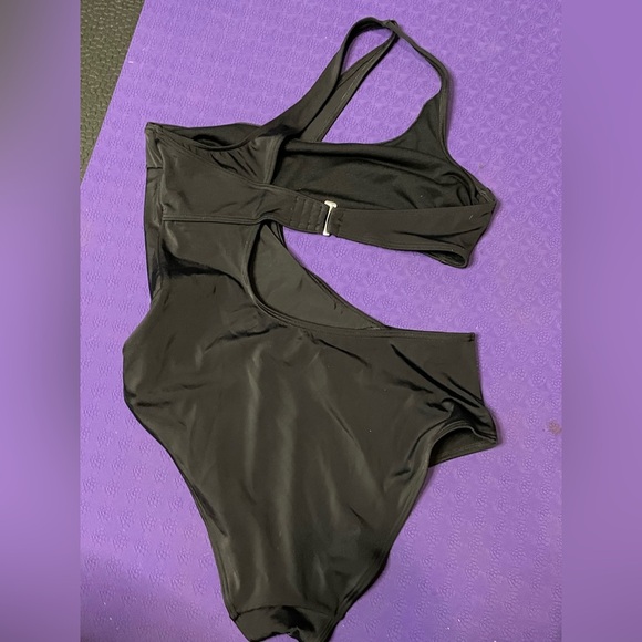 Adore me Alaine Contour Black One-Shoulder Swimsuit‎ size large - Picture 8 of 13